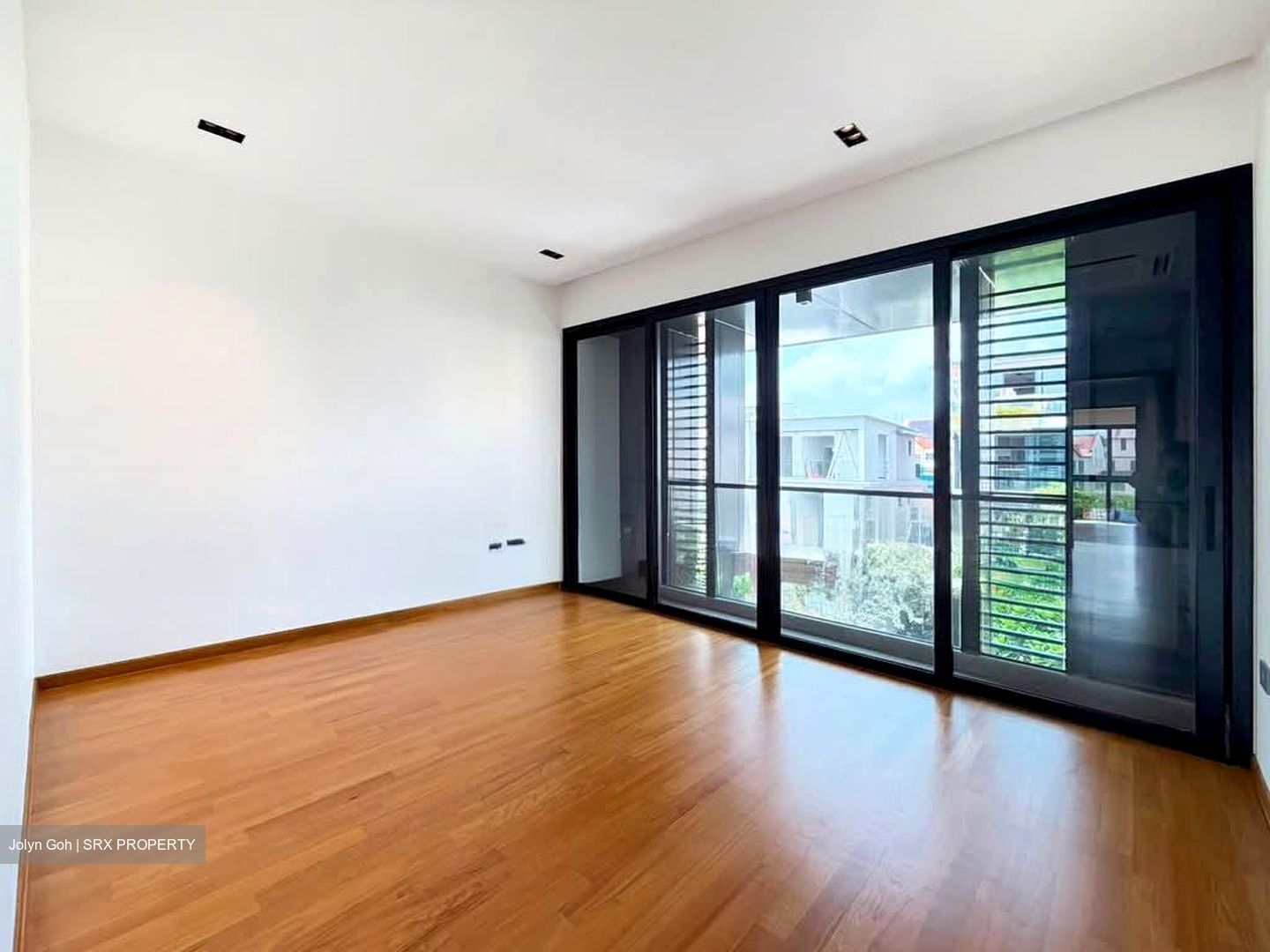 Sembawang Straits Estate (D27), Terrace #606999891